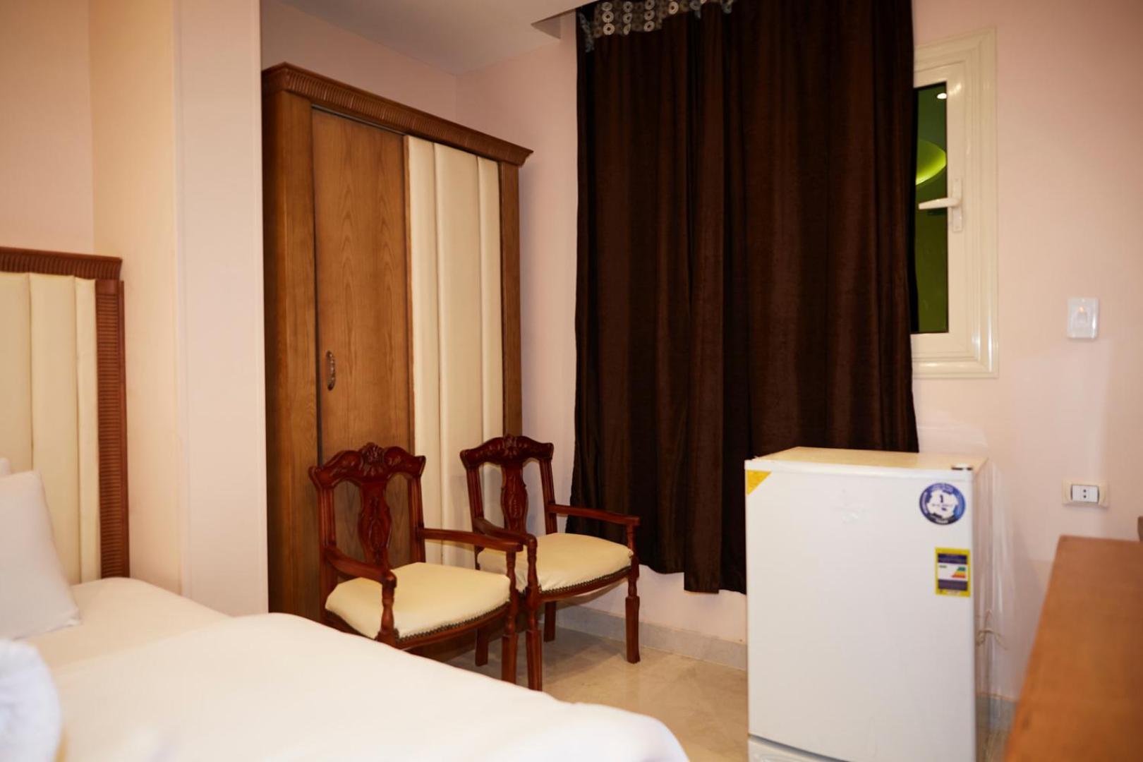 Grand Golden Pyramids View Hotel Kafret el-Gabal Exteriér fotografie