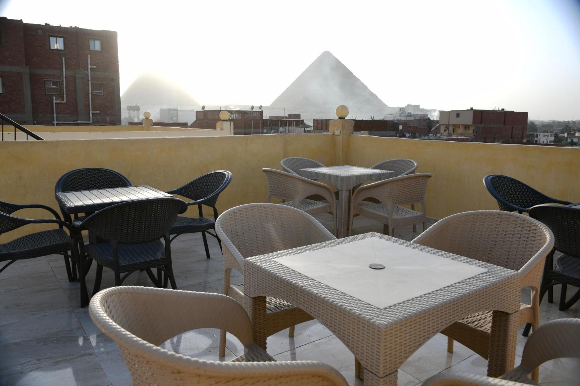 Grand Golden Pyramids View Hotel Kafret el-Gabal Exteriér fotografie