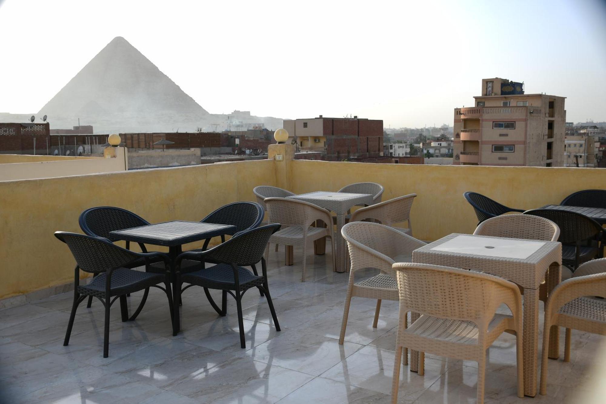 Grand Golden Pyramids View Hotel Kafret el-Gabal Exteriér fotografie