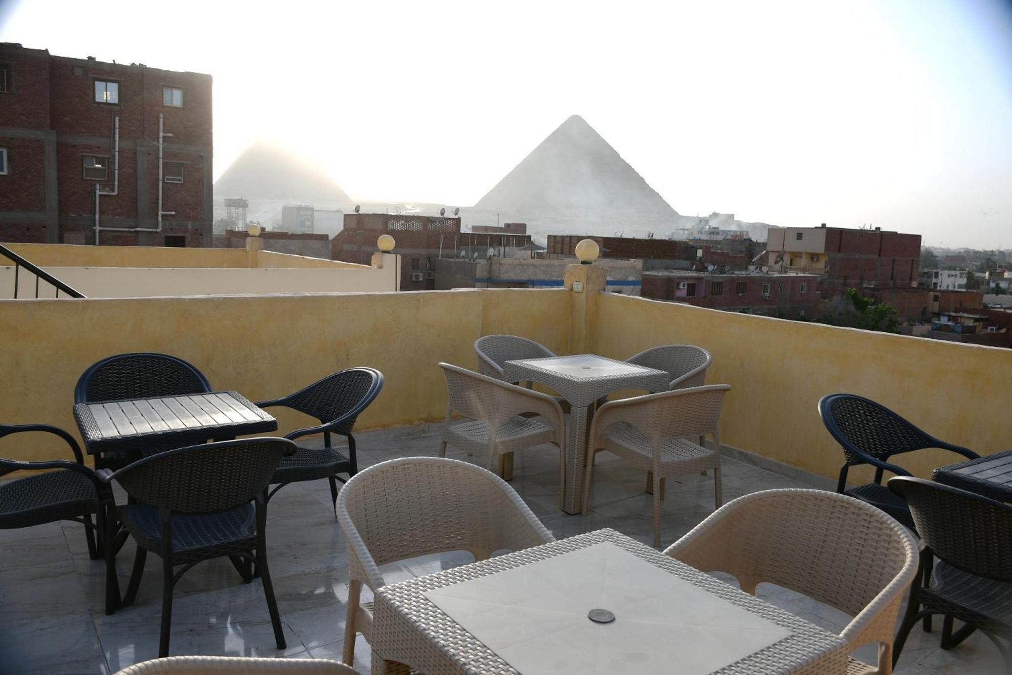 Grand Golden Pyramids View Hotel Kafret el-Gabal Exteriér fotografie