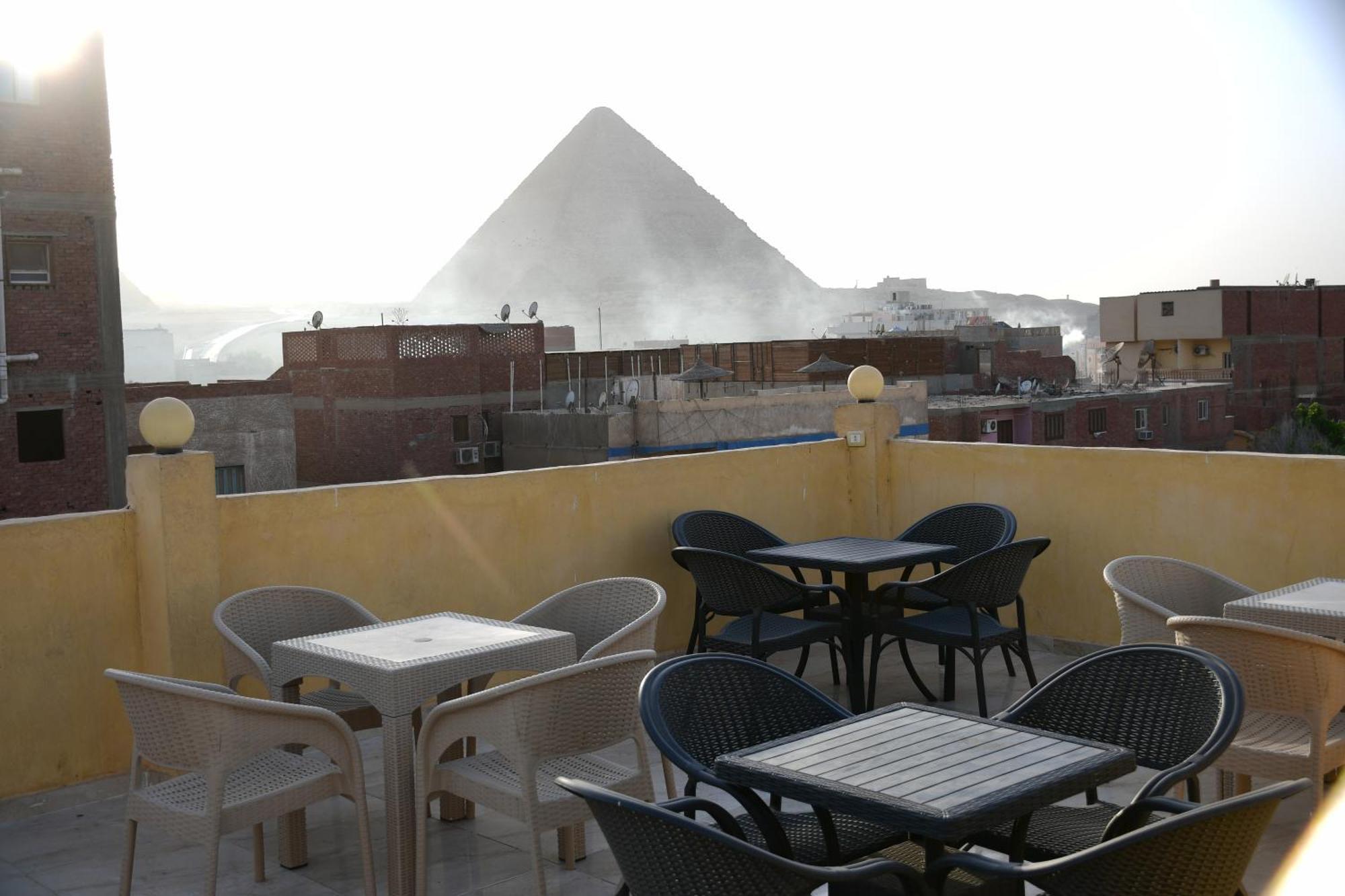 Grand Golden Pyramids View Hotel Kafret el-Gabal Exteriér fotografie