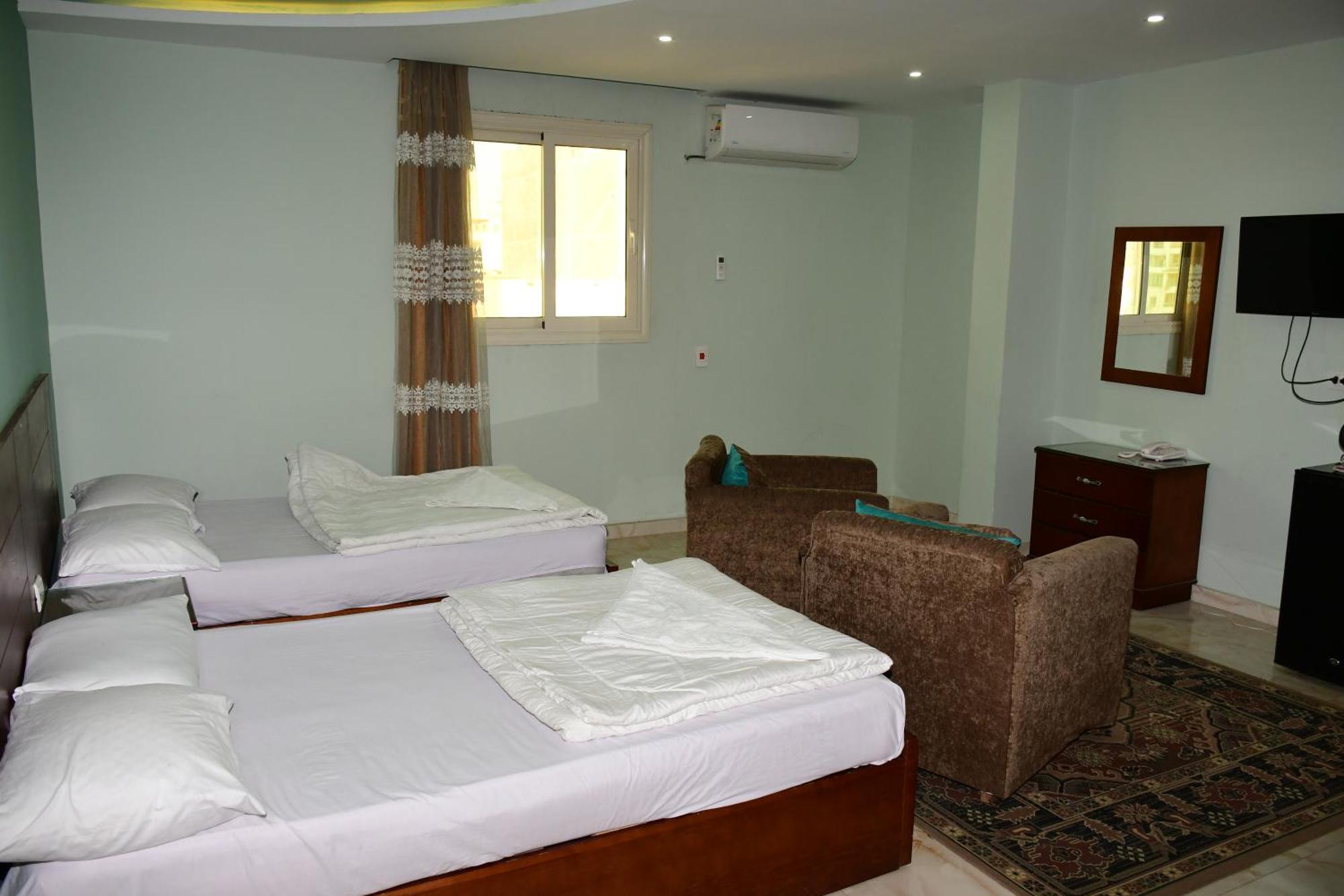 Grand Golden Pyramids View Hotel Kafret el-Gabal Exteriér fotografie