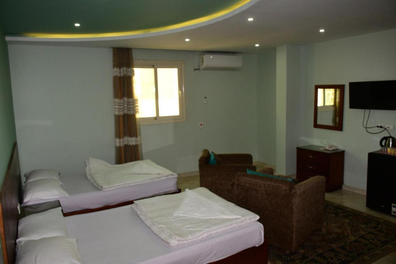 Grand Golden Pyramids View Hotel Kafret el-Gabal Exteriér fotografie